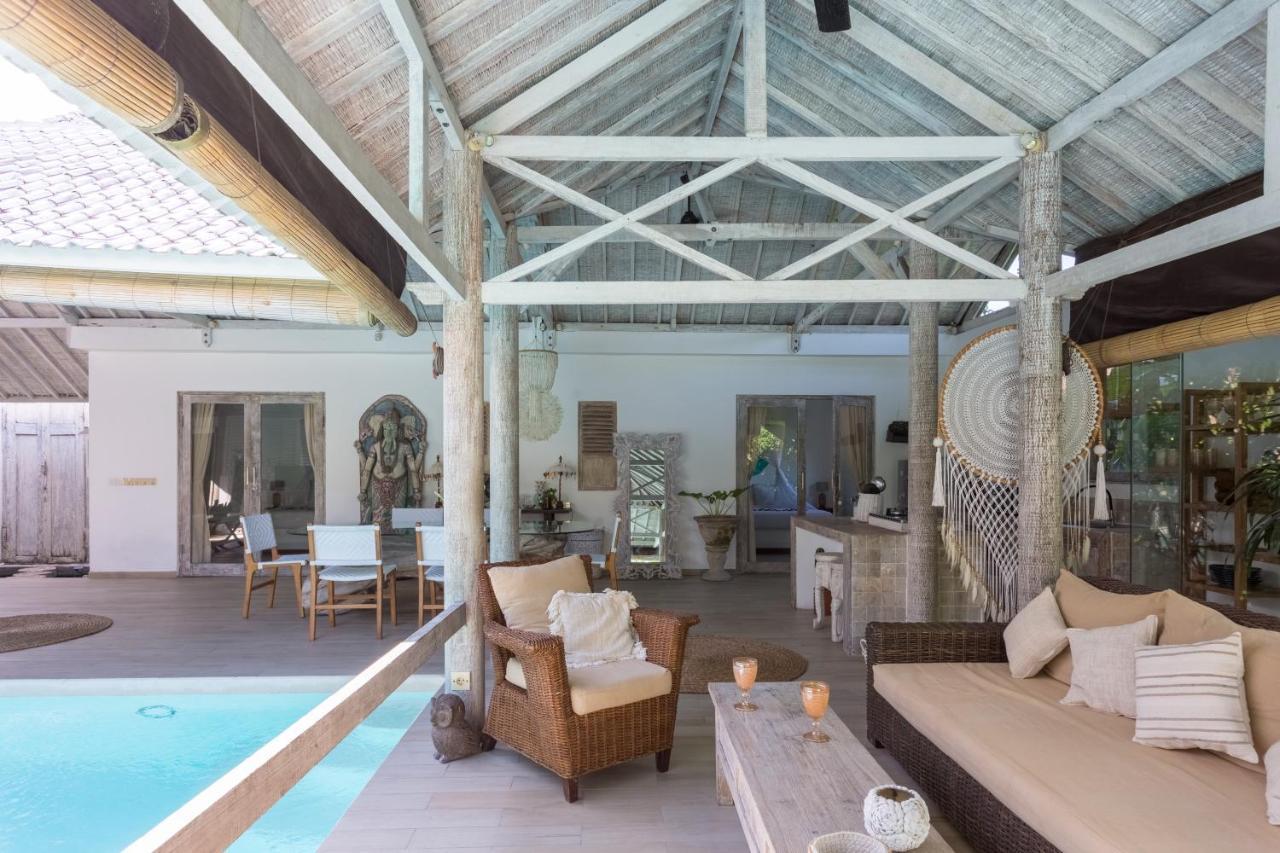 Cocowhite Villa เซมินยัค ภายนอก รูปภาพ