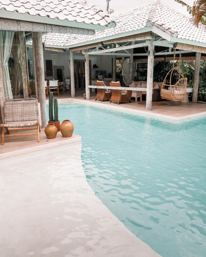 Cocowhite Villa เซมินยัค ภายนอก รูปภาพ