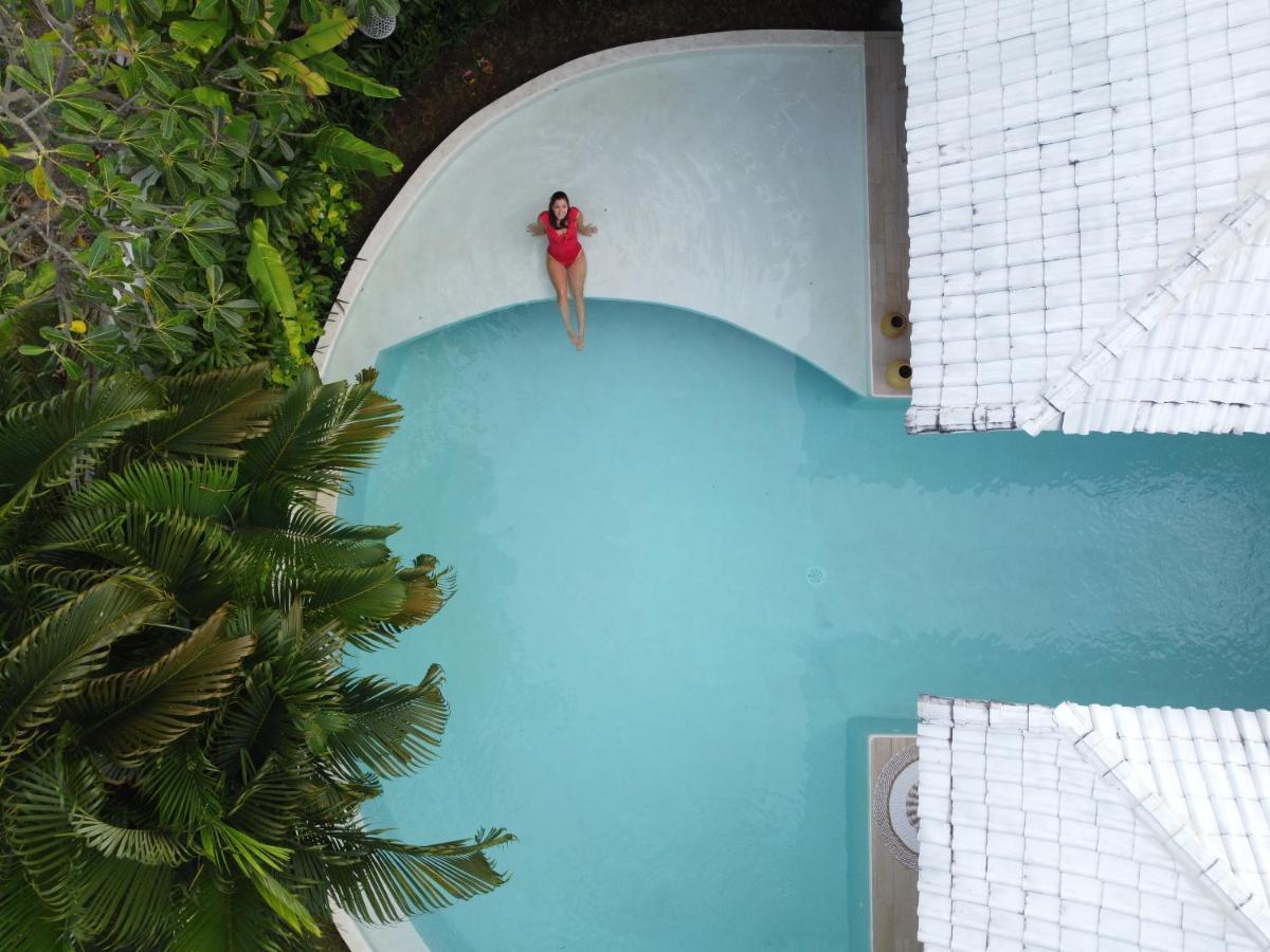 Cocowhite Villa เซมินยัค ภายนอก รูปภาพ
