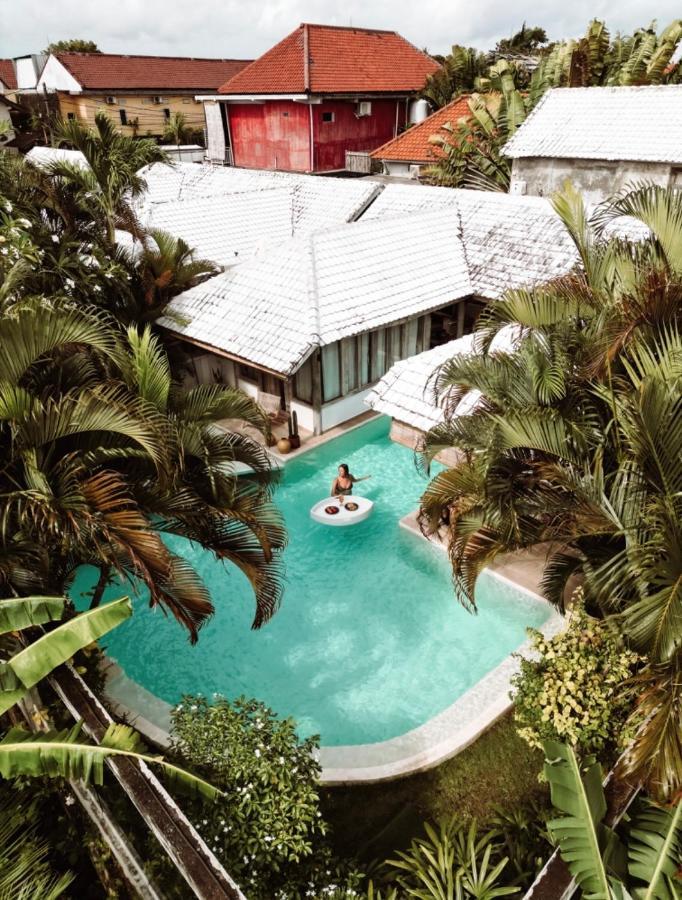 Cocowhite Villa เซมินยัค ภายนอก รูปภาพ